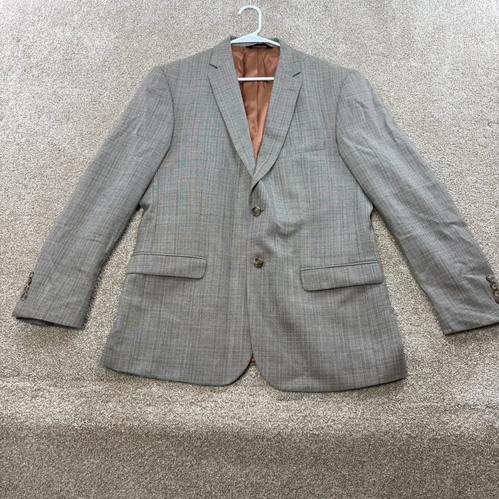 Jos. A. Bank Metropolitan Men 42 RG Gray Plaid 100% Wool Sport Coat Blazer 42R